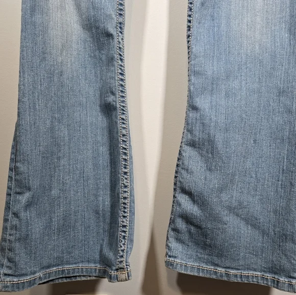 BKE Payton Universal Fit Bootcut Jeans Size 38 Women’s Mid Rise Stretch Denim - Picture 3 of 10